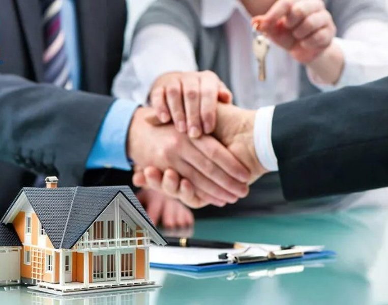 ky hop dong khi xay dung nha tron goi e1704359921367